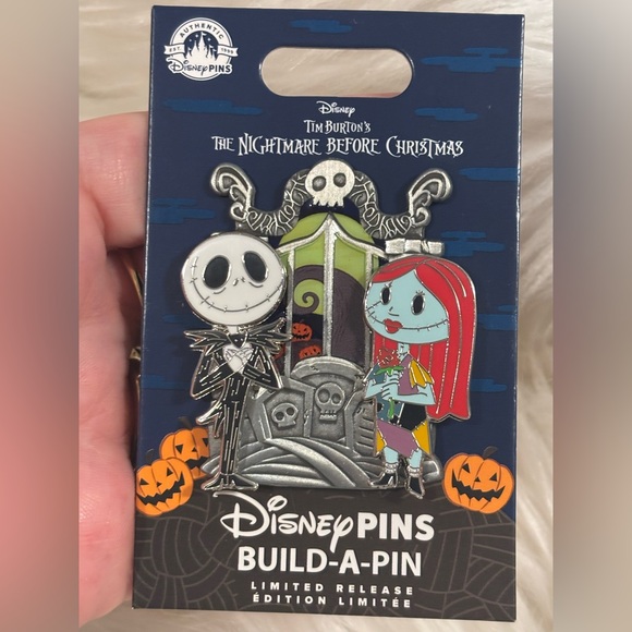 Disney Pin Set - Nightmare Before Christmas Jack And Sally Build A Pin NEW - Picture 3 of 4
